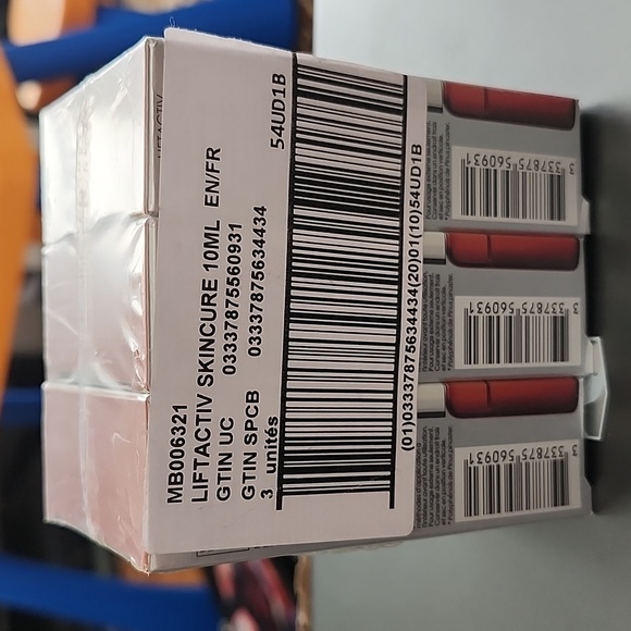 3 Pack! Vichy Liftactiv Vitamin C Brightening Skin Corrector 10ml, 15% Vit C - Picture 3 of 16